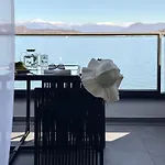 Апартаменты Aquavista - Lakeview With Pool Дормеллетто