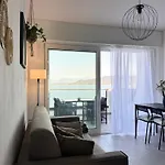 Апартаменты Aquavista - Lakeview With Pool Дормеллетто