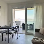 Aquavista - Lakeview With Pool Дормеллетто
