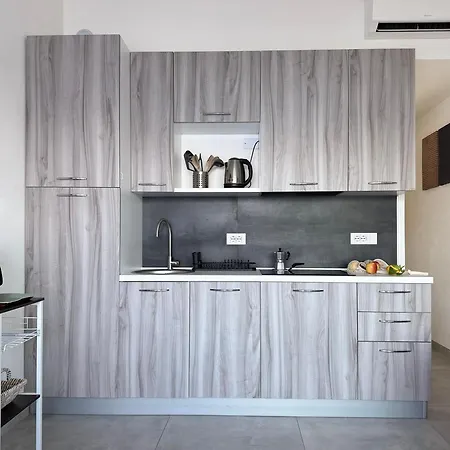 Aquavista - Lakeview With Pool Appartement