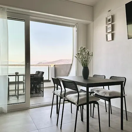 Aquavista - Lakeview With Pool Appartement *