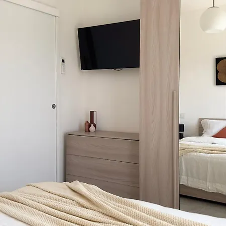 Apartamento Aquavista - Lakeview With Pool Dormelletto
