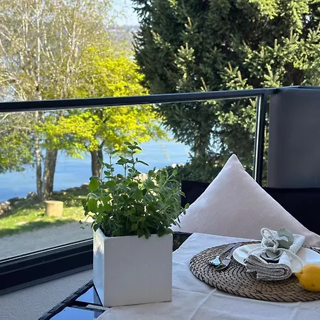 Aquavista - Lakeview With Pool Appartamento