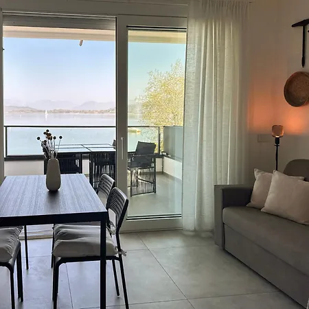 Aquavista - Lakeview With Pool Appartement