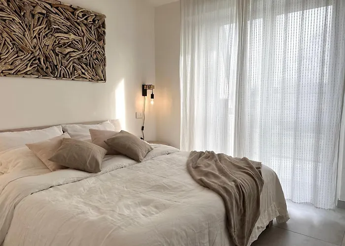 아파트 Aquavista - Lakeview With Pool