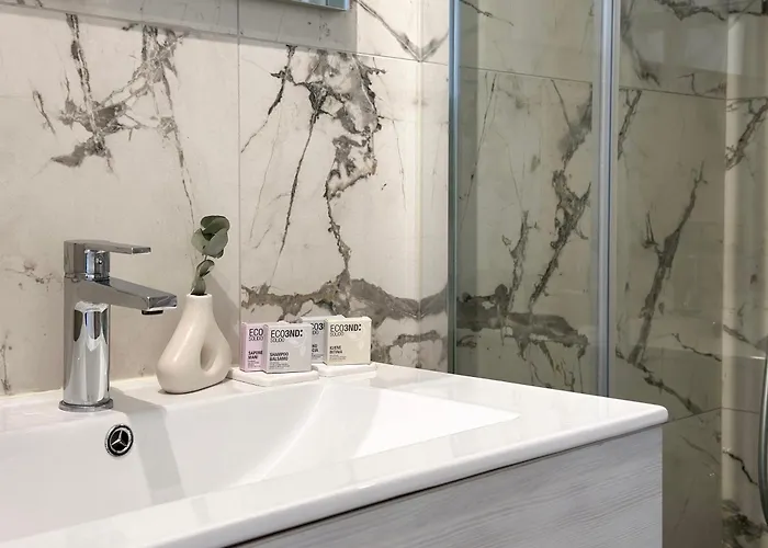 Aquavista - Lakeview With Pool *