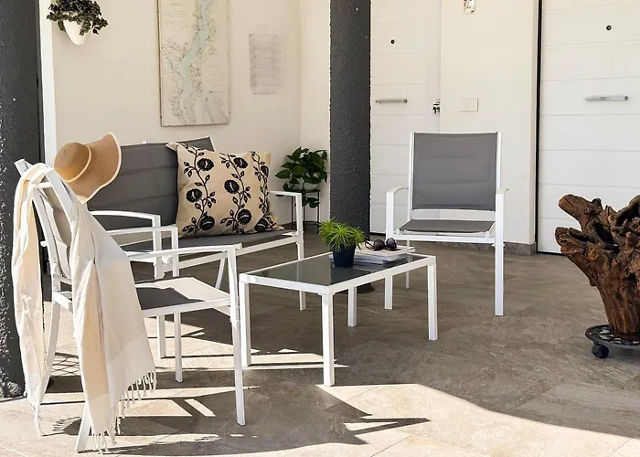 아파트 Aquavista - Lakeview With Pool 도멜레토