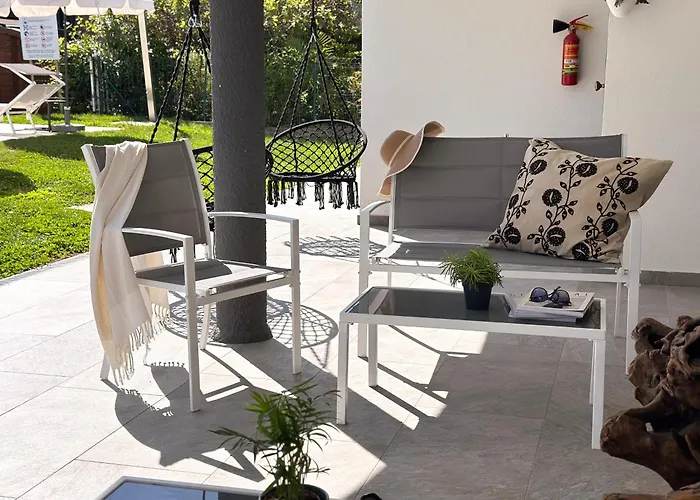 Aquavista - Lakeview With Pool 아파트 도멜레토